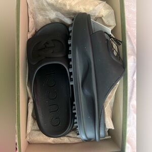 GUCCI Wmns Slide Sandal ‘Interlocking G - Black’